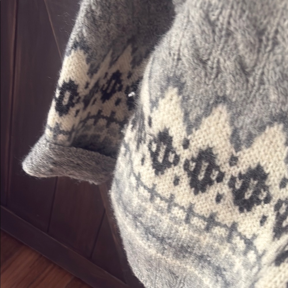 Eddie Bauer-Wool Crewneck Sweater - Gray - Picture 3 of 6